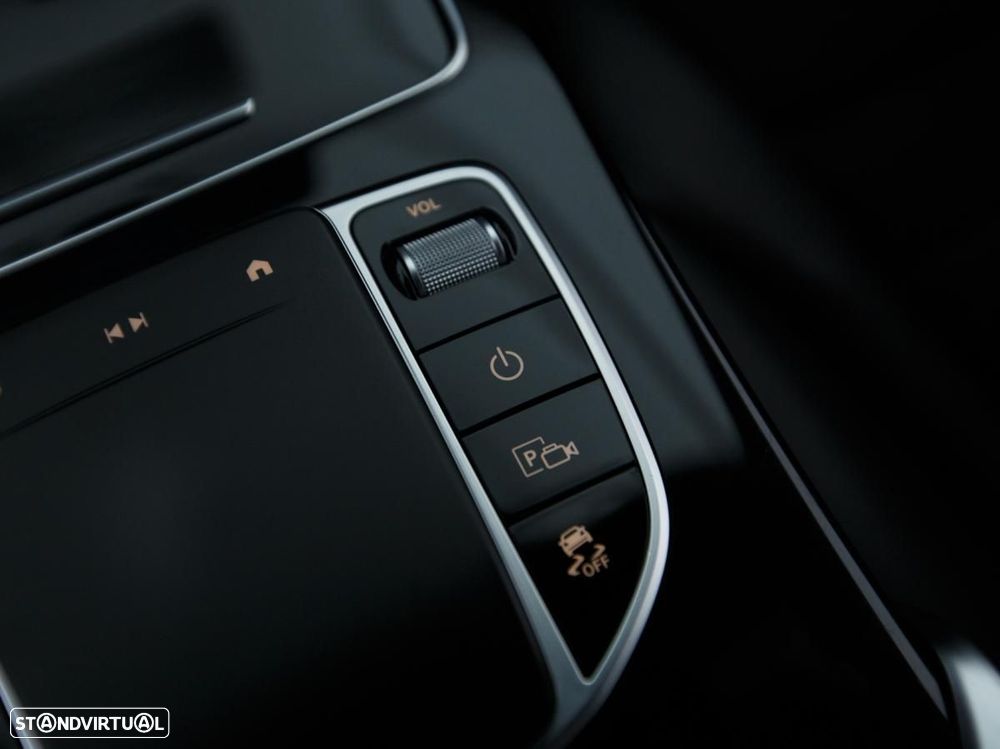 Mercedes-Benz GLC 300 e Coupé 4Matic - 24