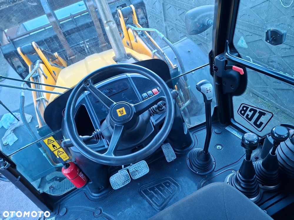 JCB 3 CX - 25