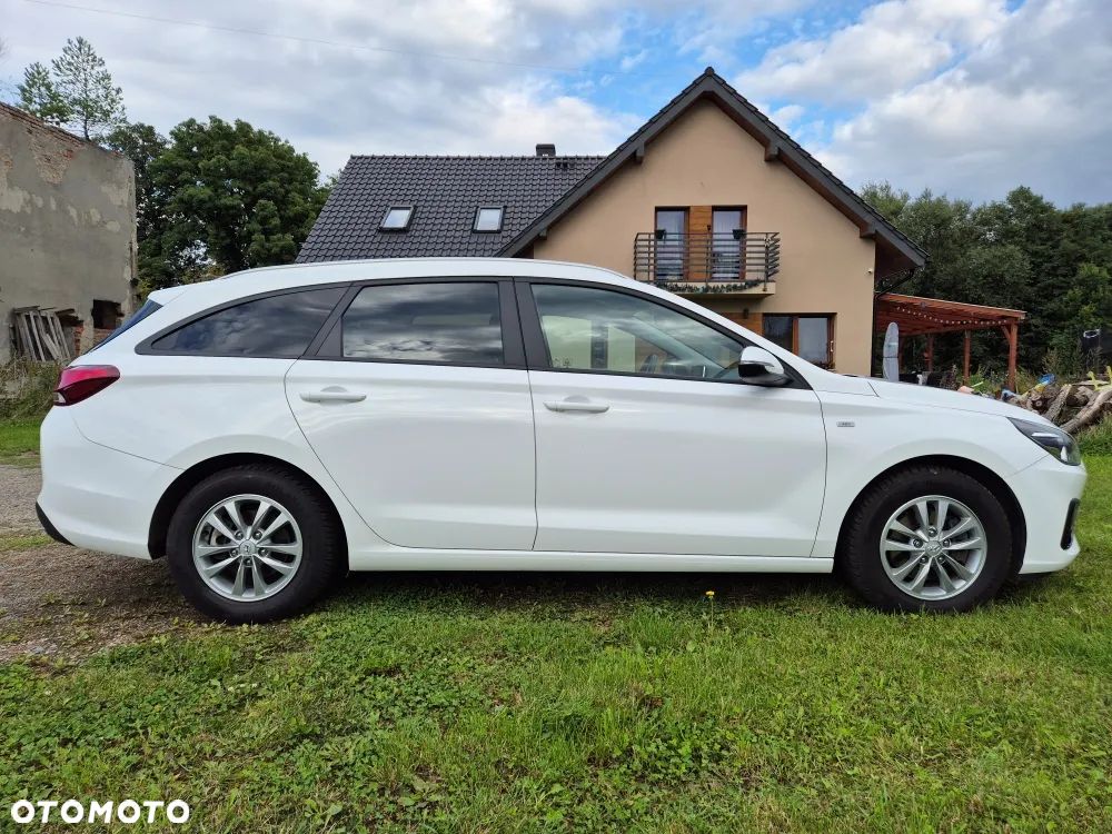 Hyundai i30 1.5 T-GDI 48V Modern - 4