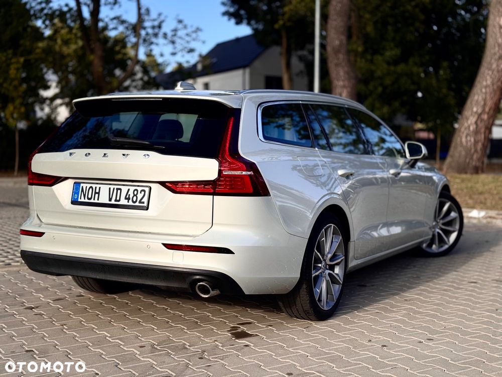 Volvo V60 2020 photo 3