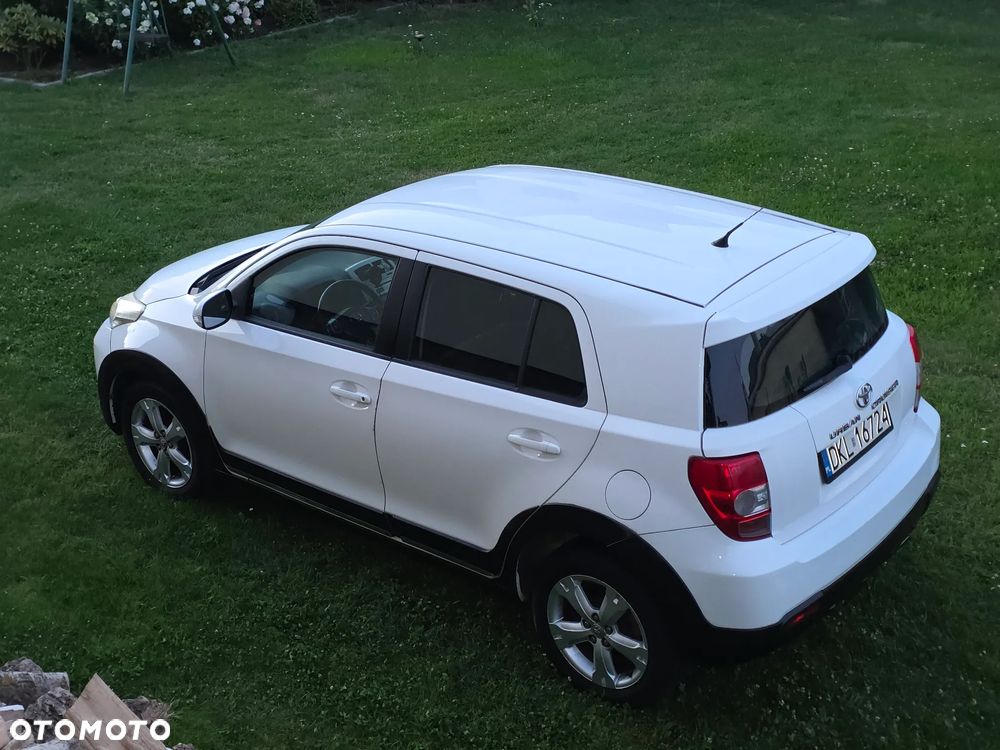 Toyota Urban Cruiser 1.4 D-4D Sol 4x4 - 7