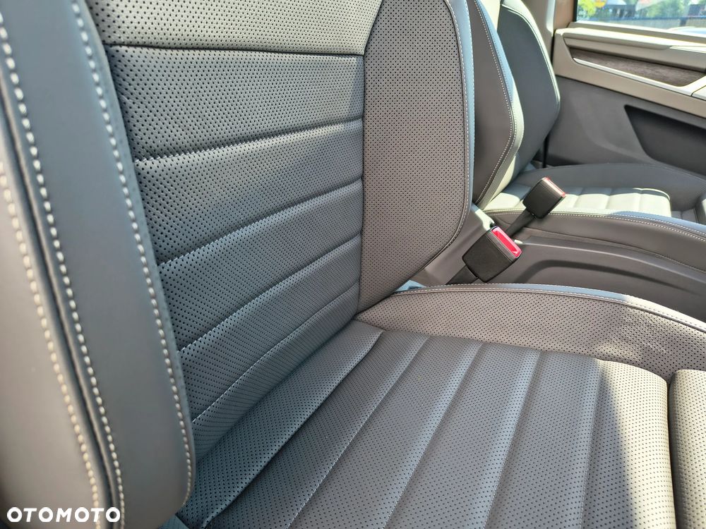 Volkswagen Multivan 2.0 TDI L2 Style DSG - 13