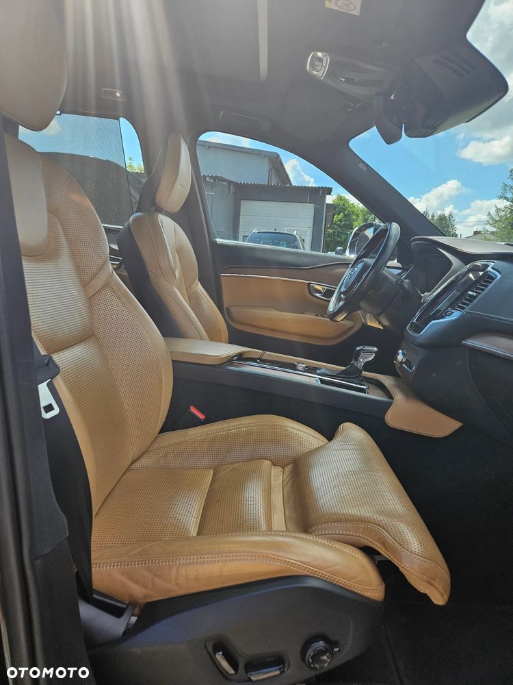 Volvo XC 90 D5 AWD Inscription 7os - 16