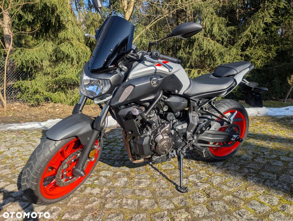Yamaha MT - 1