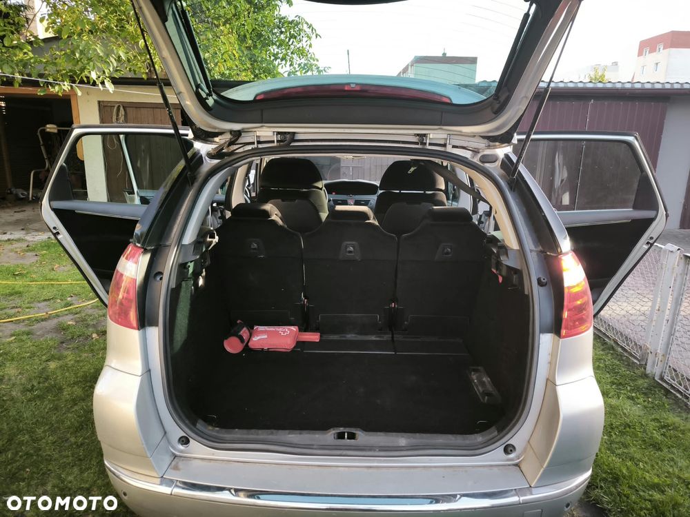 Citroën C4 Picasso - 9