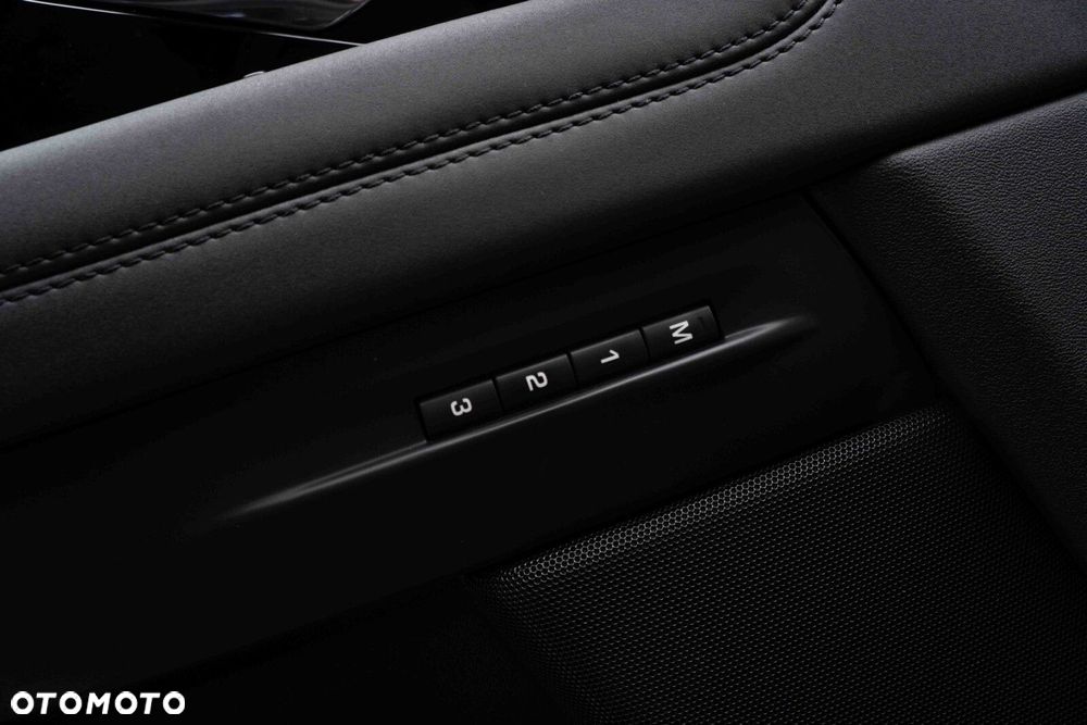 Land Rover Range Rover Evoque - 13
