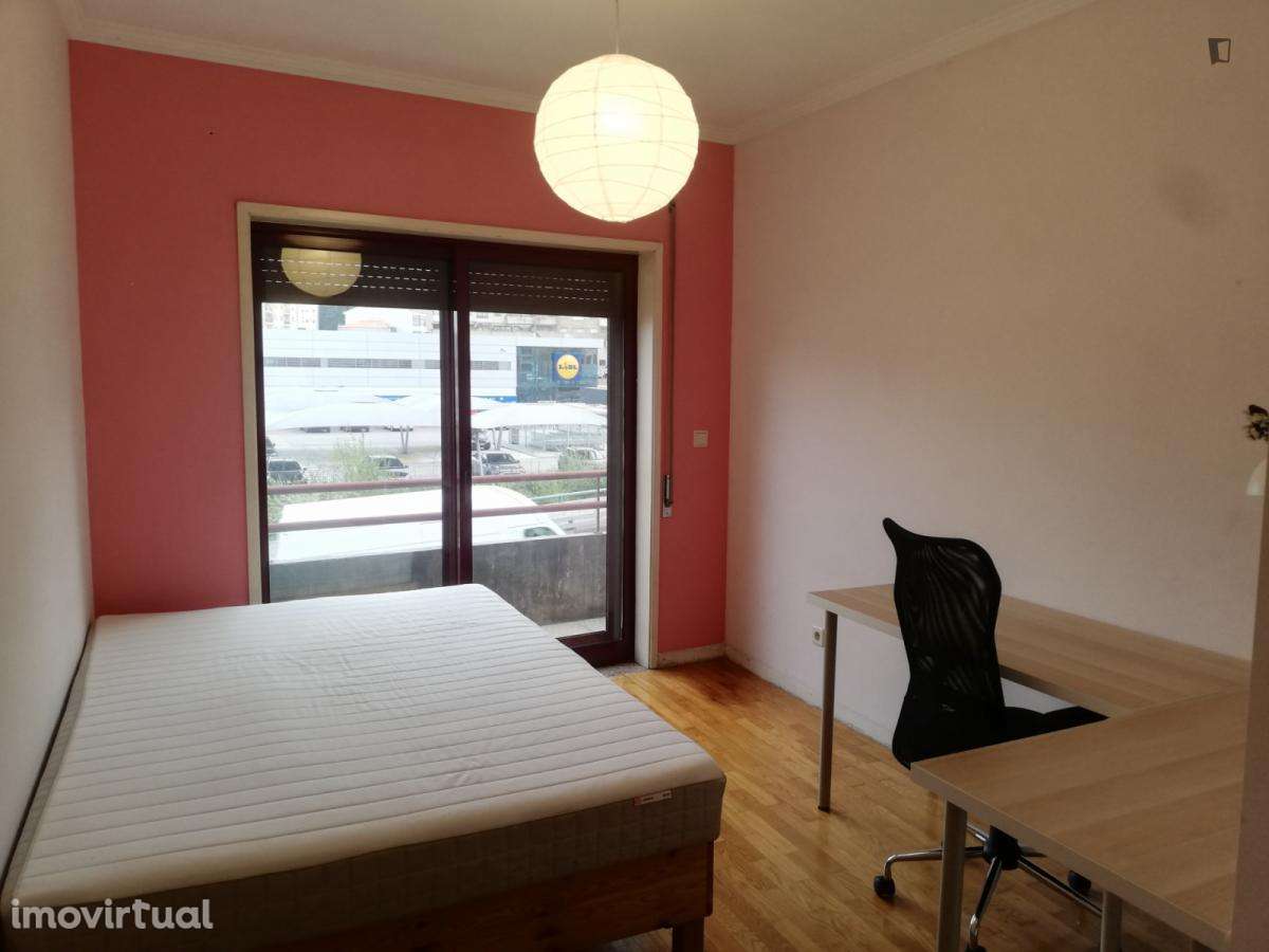 Apartamento com 4 quartos - localizado em Paranhos Porto - Grande imagem: 3/32