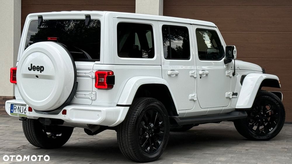 Jeep Wrangler - 4