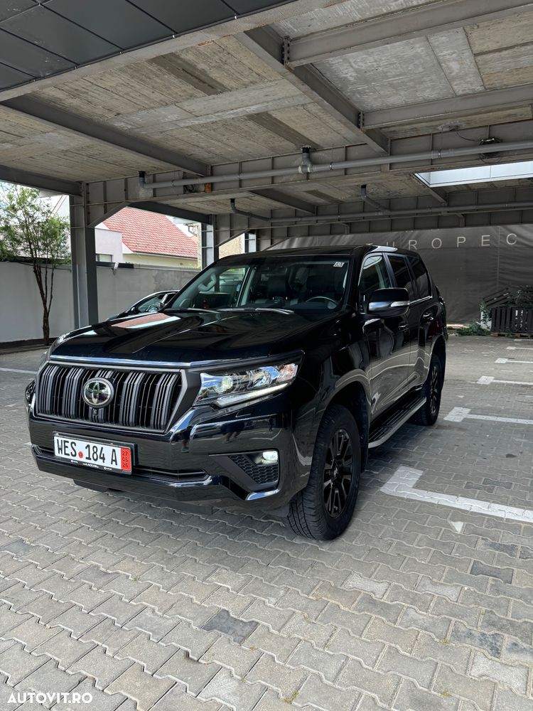 Toyota Land Cruiser - 4