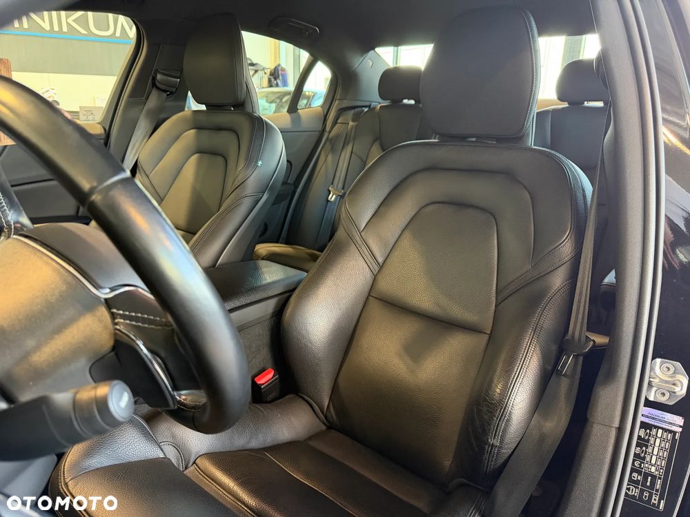 Volvo S60 T4 R-Design - 24
