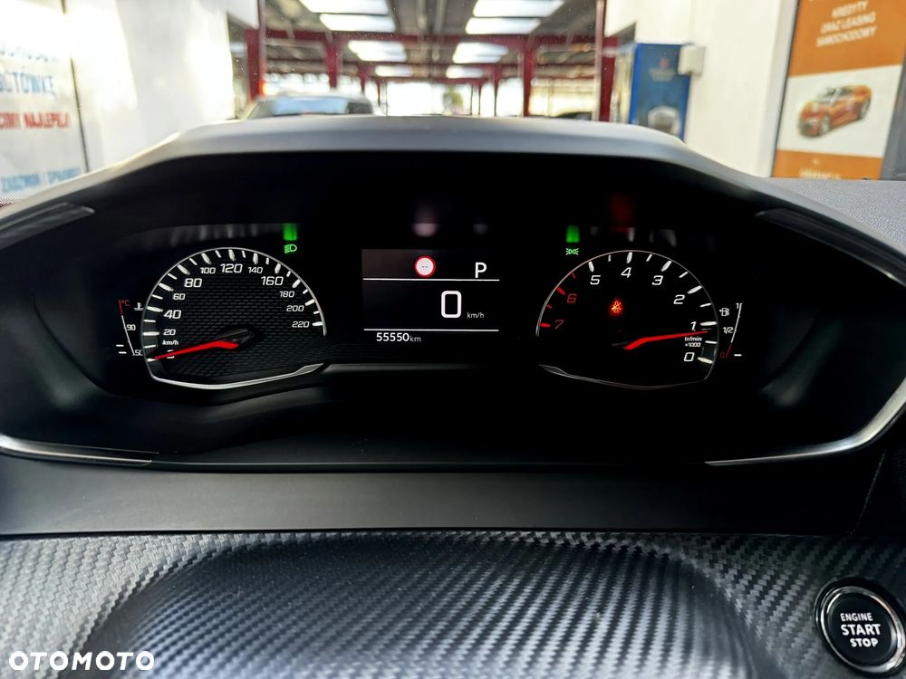 Peugeot 2008 PureTech 130 Allure S&S EAT8 - 14