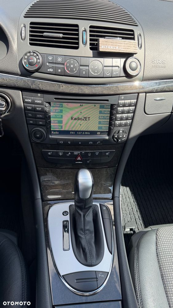 Mercedes-Benz Klasa E 320 Avantgarde - 31