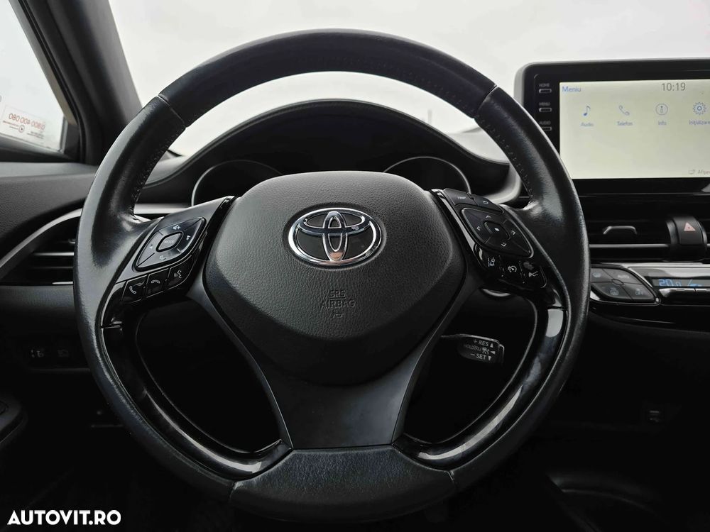 Toyota C-HR - 12