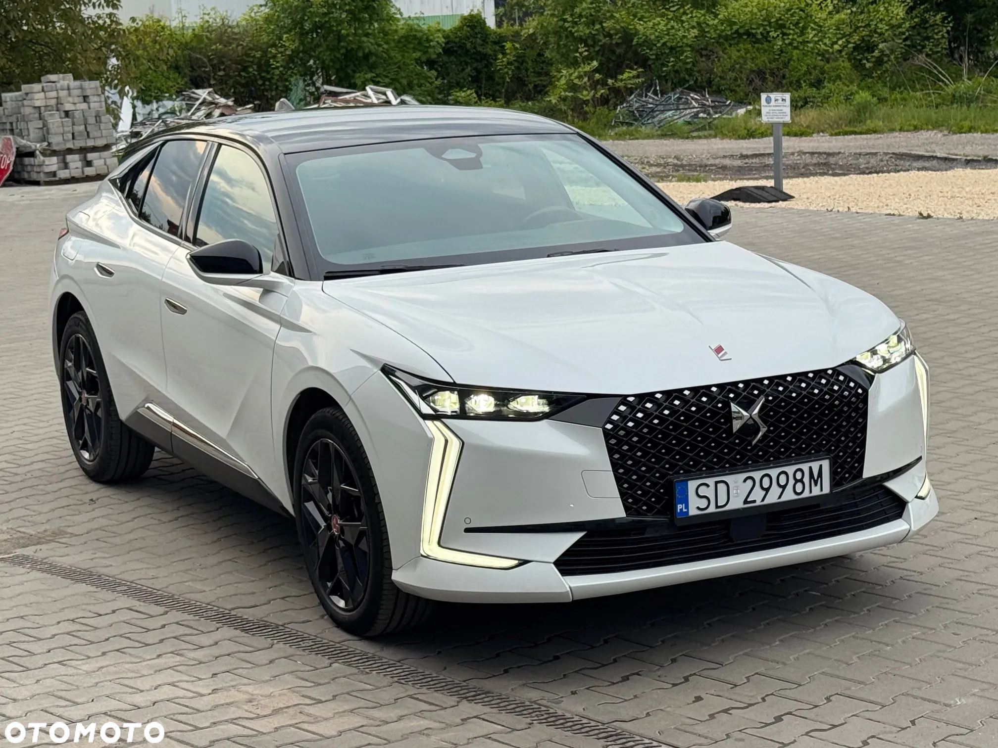 DS Automobiles DS 4 1.5 BlueHDi Performance Line + - 3