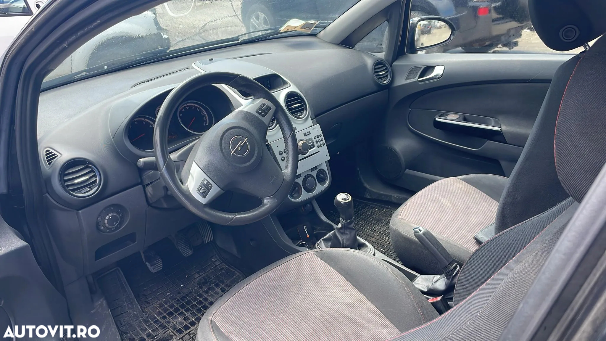 Dezmembrez piese Corsa D 1.2 XEP - 4
