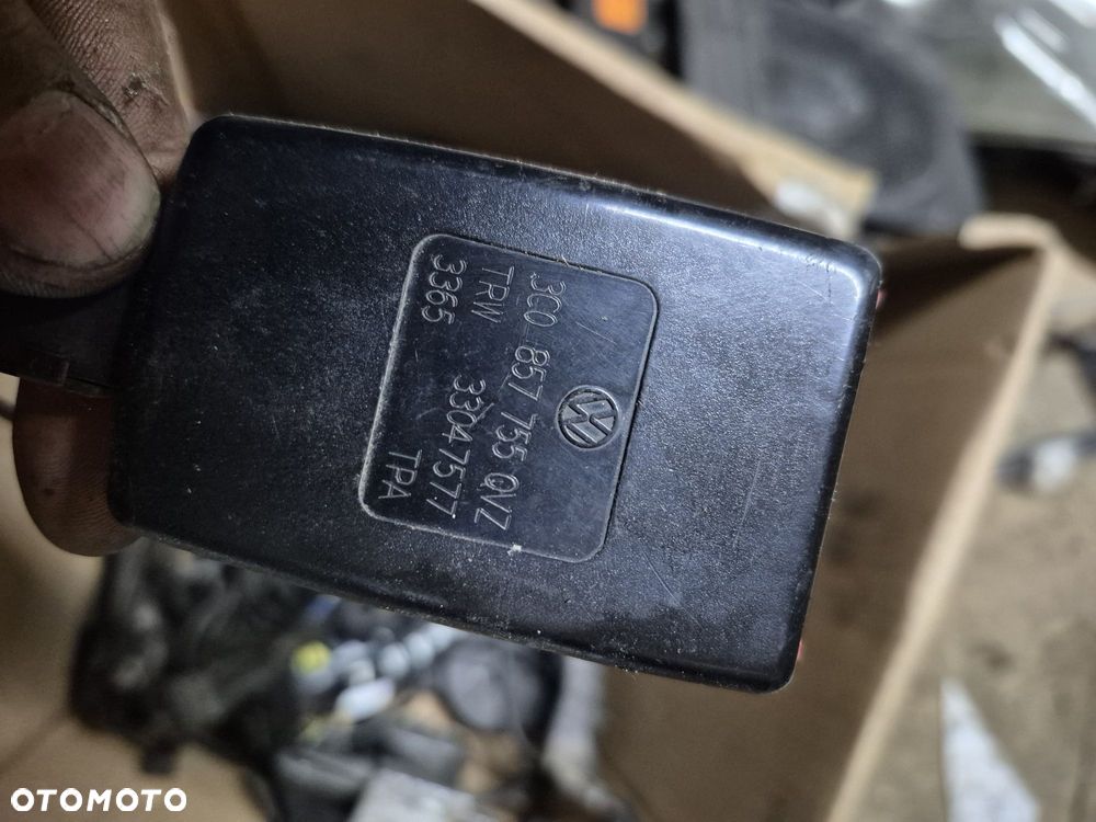 Zapinka klamra pasa z czujnikiem vw passat b6 lewa kierowcy - 2