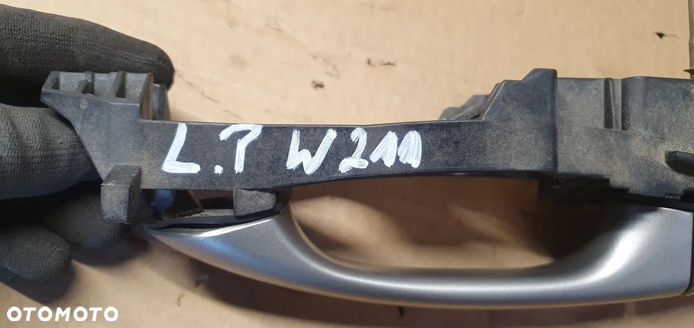 Klamka lewa przednia lewy przód Mercedes E-Klasa W211 - 6