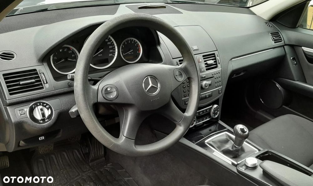 Mercedes-Benz Klasa C 180 Kompressor - 6