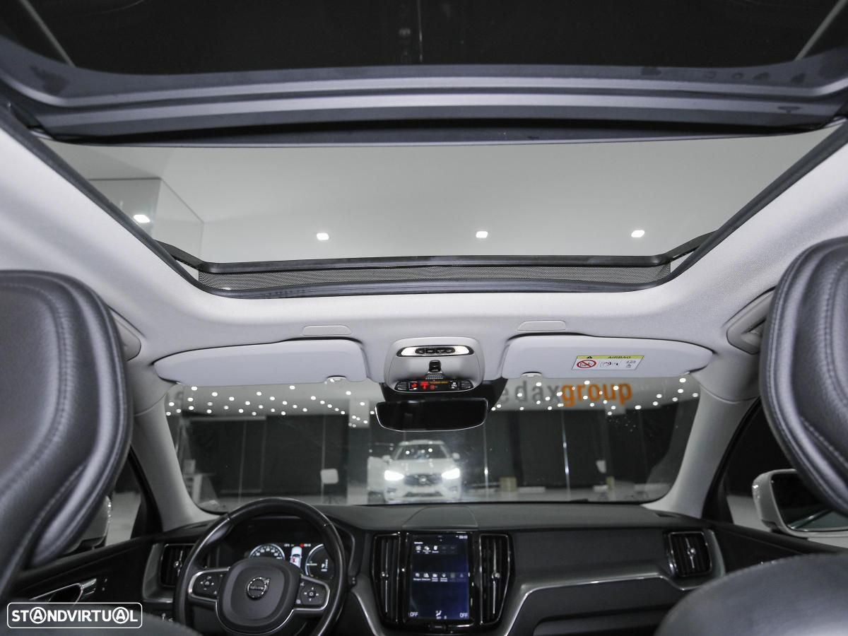Volvo XC 60 2.0 T8 PHEV Momentum AWD - 11