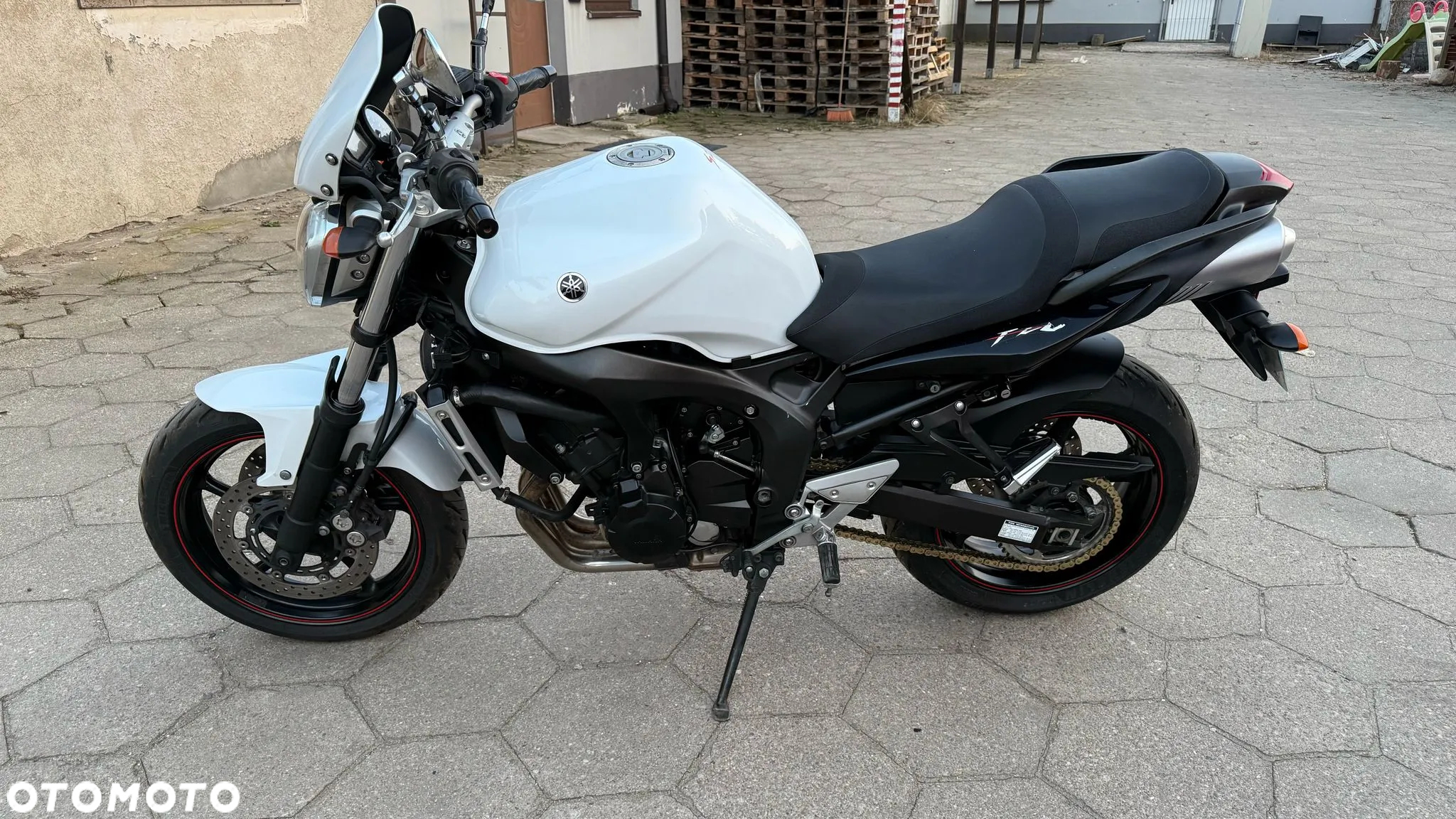 Yamaha FZ6 - 7