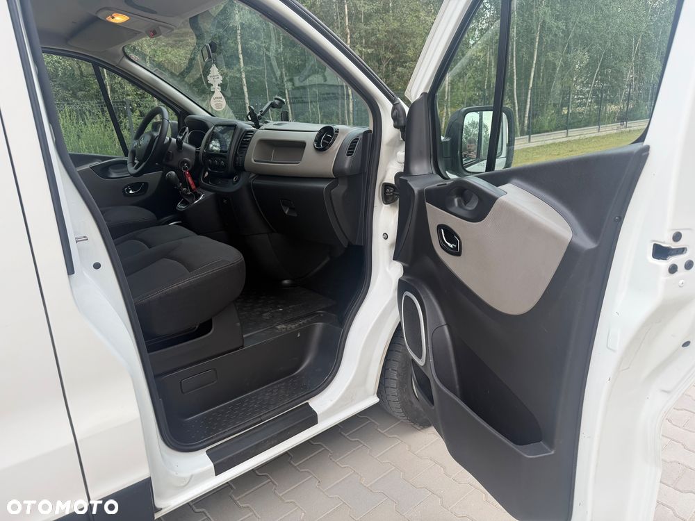 Renault Trafic - 12