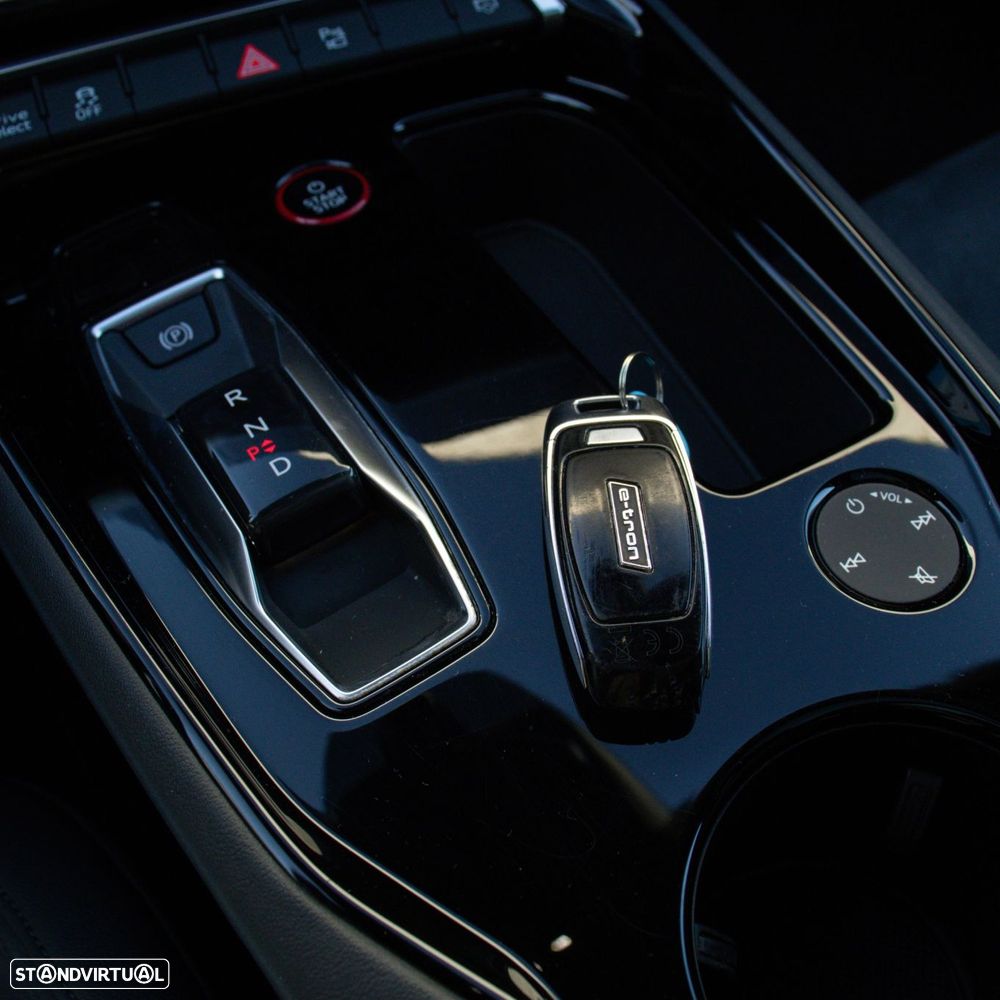 Audi e-tron GT quattro - 23