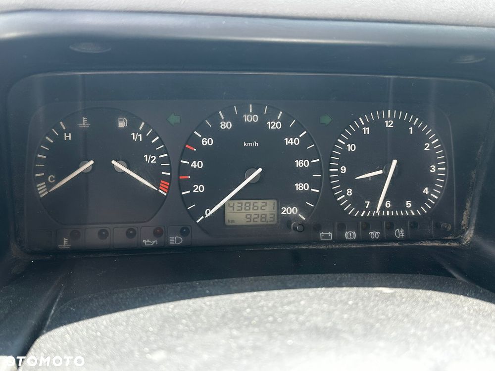 Volkswagen Transporter - 8
