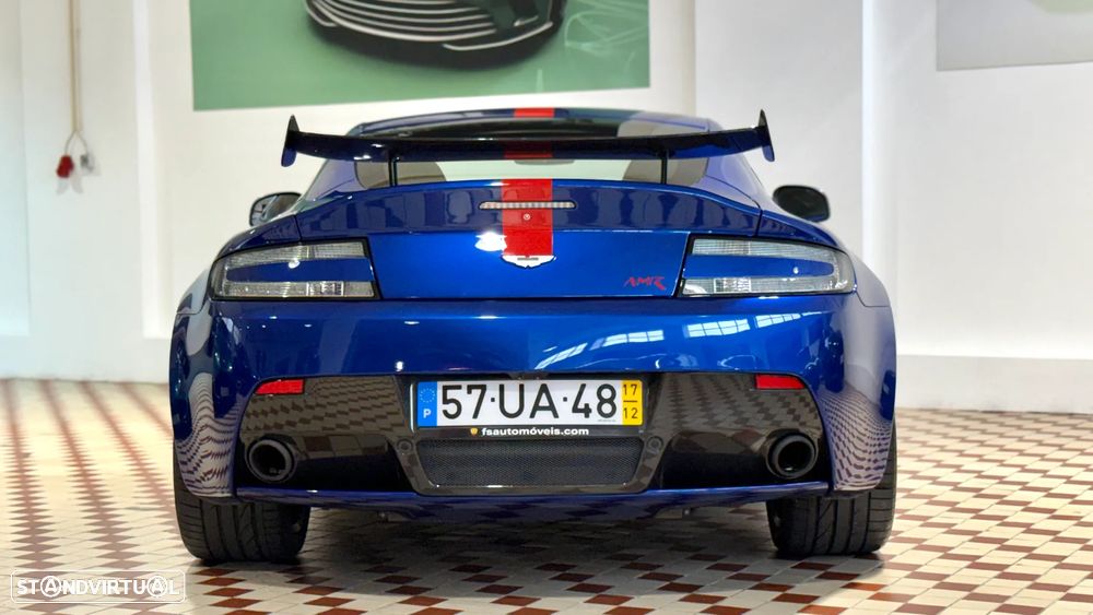 Aston Martin Vantage Coupe - 4
