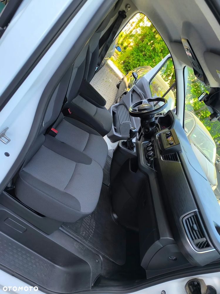Renault Trafic 2.0 dCi - 15