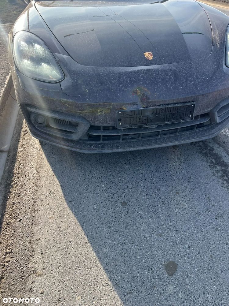 Porsche Panamera 4 E-Hybrid Platinum Edition - 24