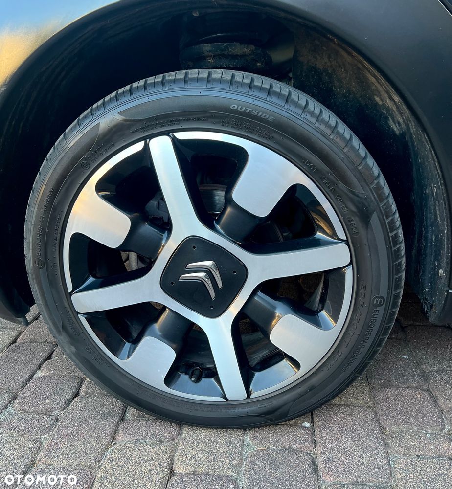 Citroën C4 Cactus 1.2 PureTech Shine S&S - 27