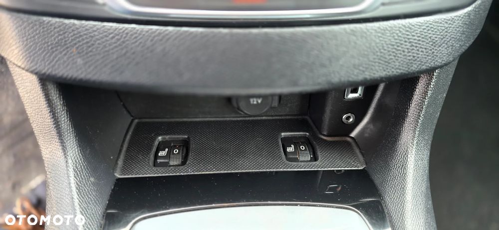 Peugeot 308 1.6 BlueHDi Active S&S - 17