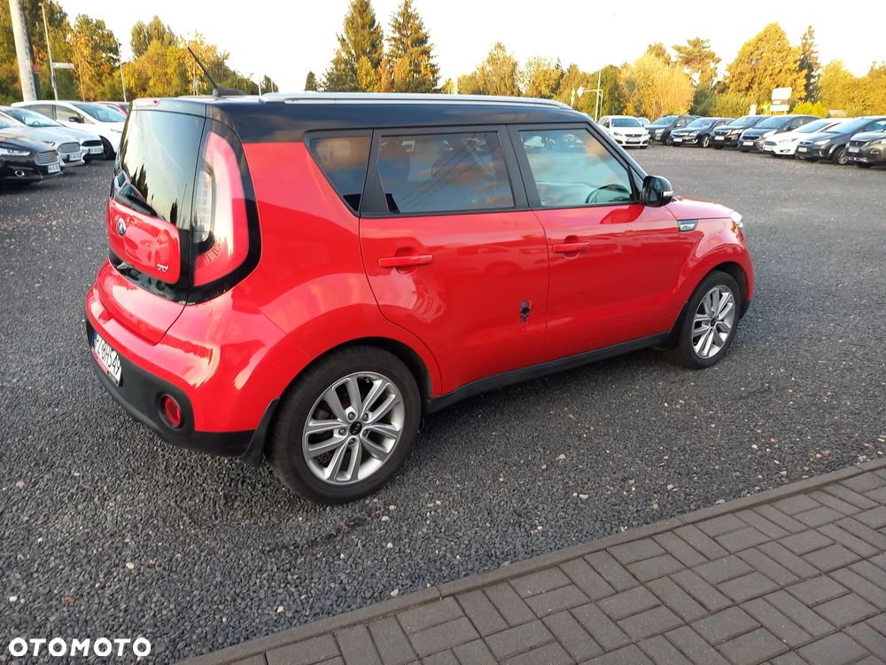 Kia Soul 1.6 CRDI Dream Team Edition - 8
