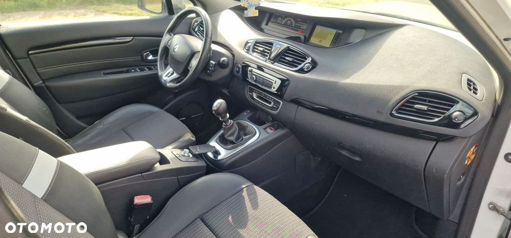 Renault Grand Scenic - 20