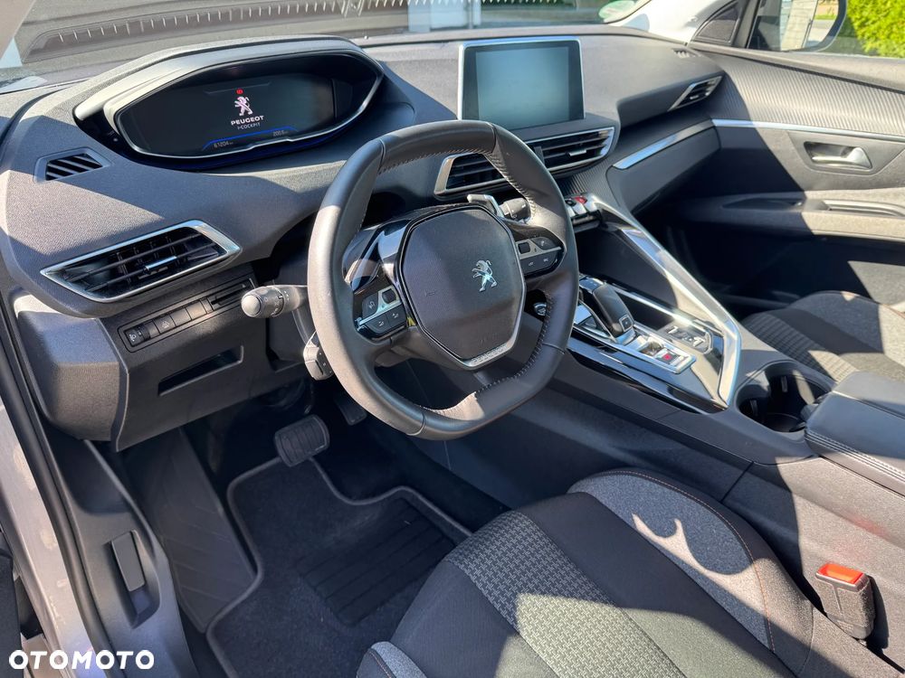 Peugeot 5008 - 23