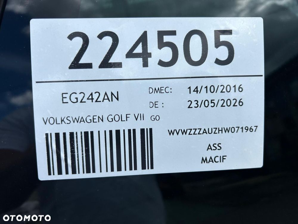 Volkswagen Golf 1.6 TDI BlueMotion Comfortline - 22