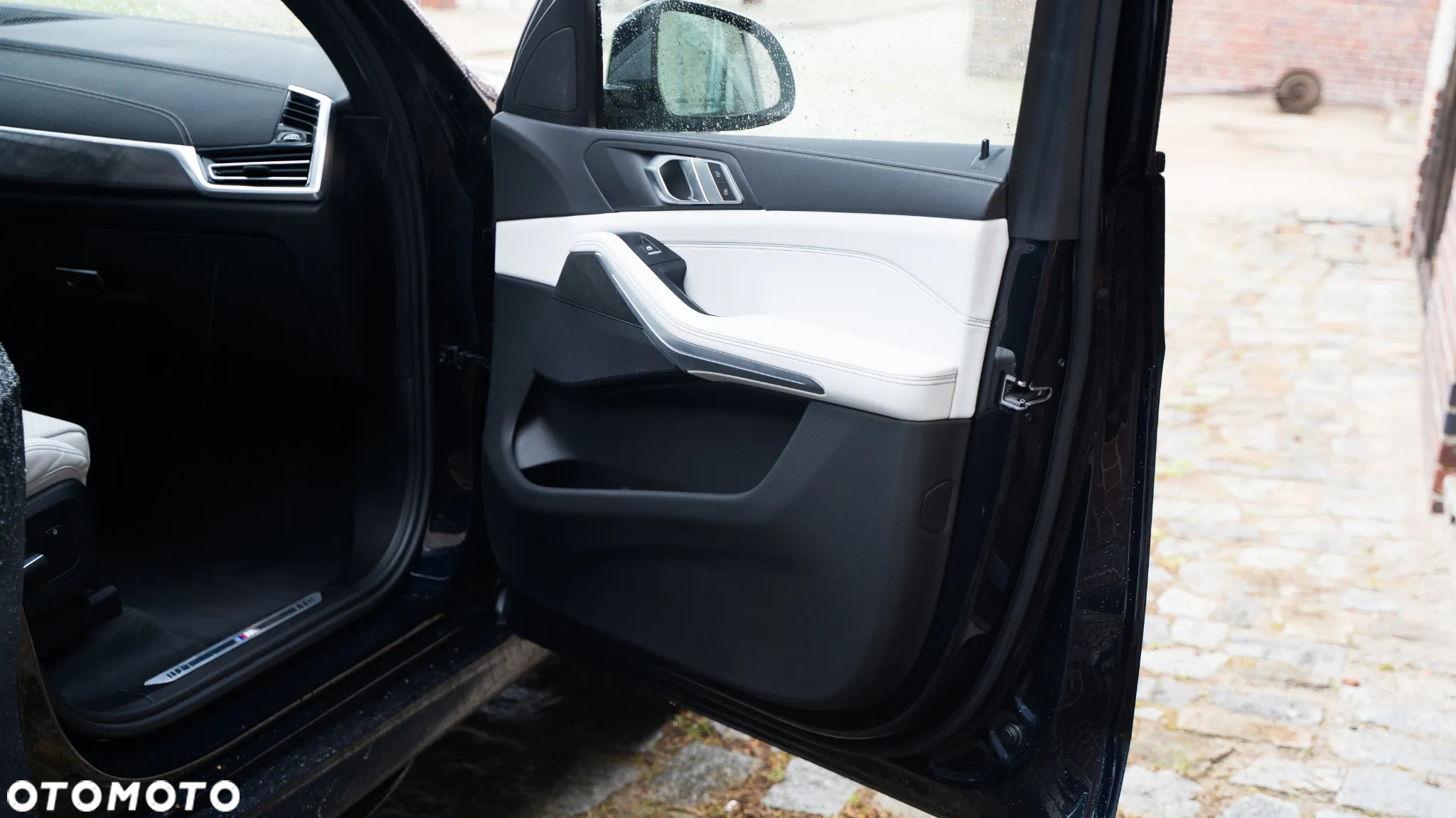 BMW X5 xDrive45e - 33