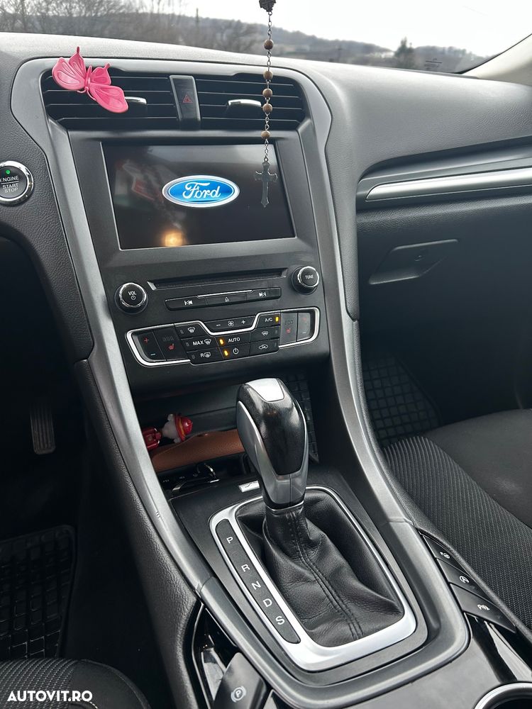 Ford Mondeo 2.0 TDCi Powershift AWD Titanium - 9