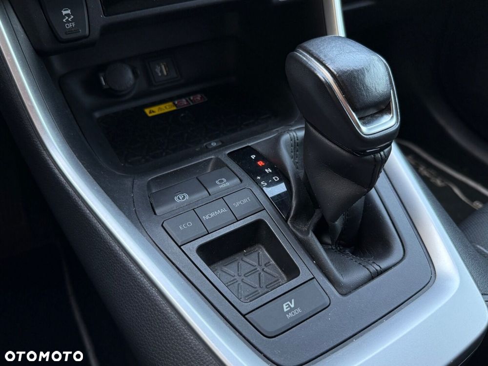 Toyota RAV4 - 25