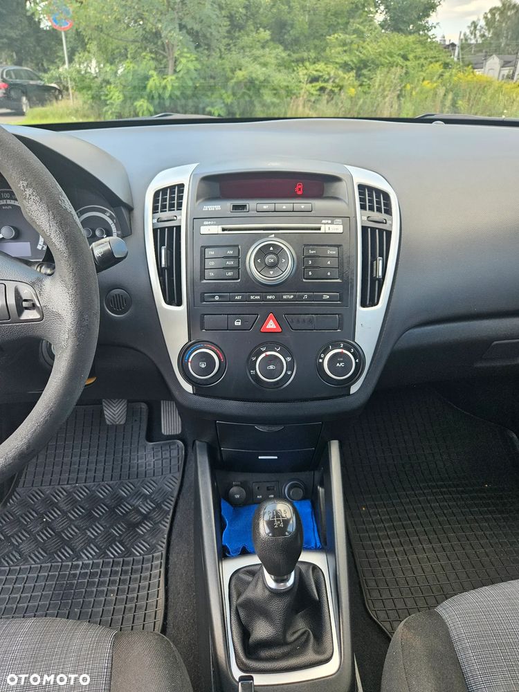Kia Ceed 1.6 Comfort + - 20