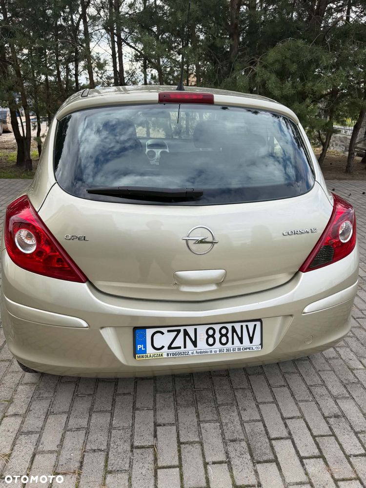 Opel Corsa 1.2 16V Cosmo - 5