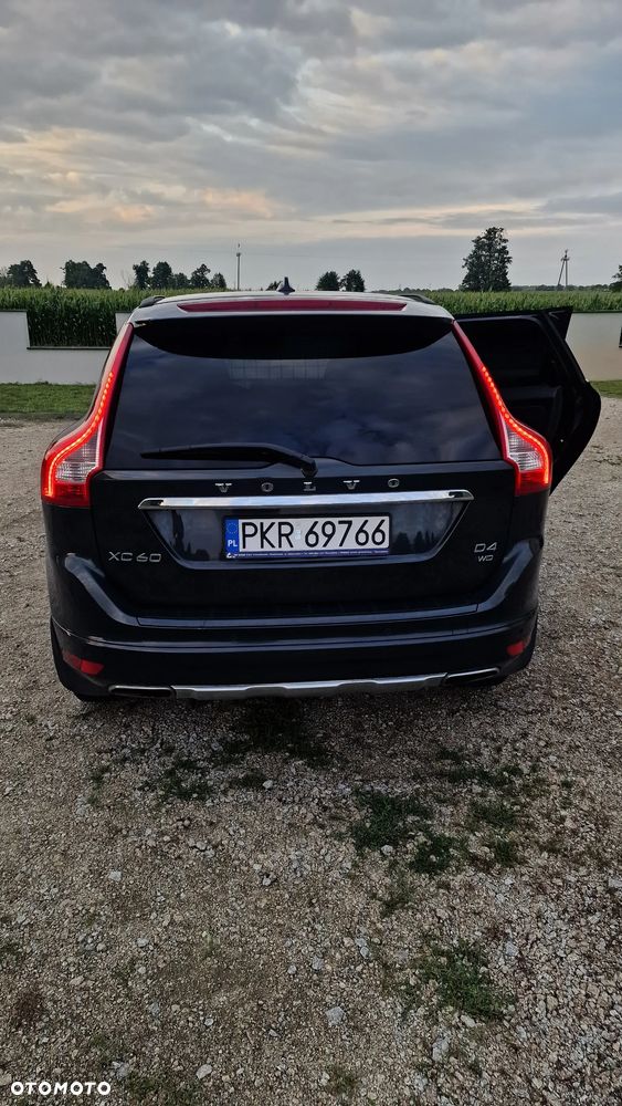 Volvo XC 60 D4 AWD Kinetic - 2