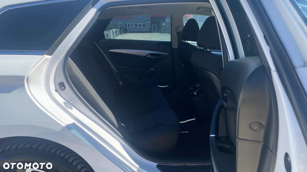 Hyundai i40 Kombi 1.6 Trend - 18