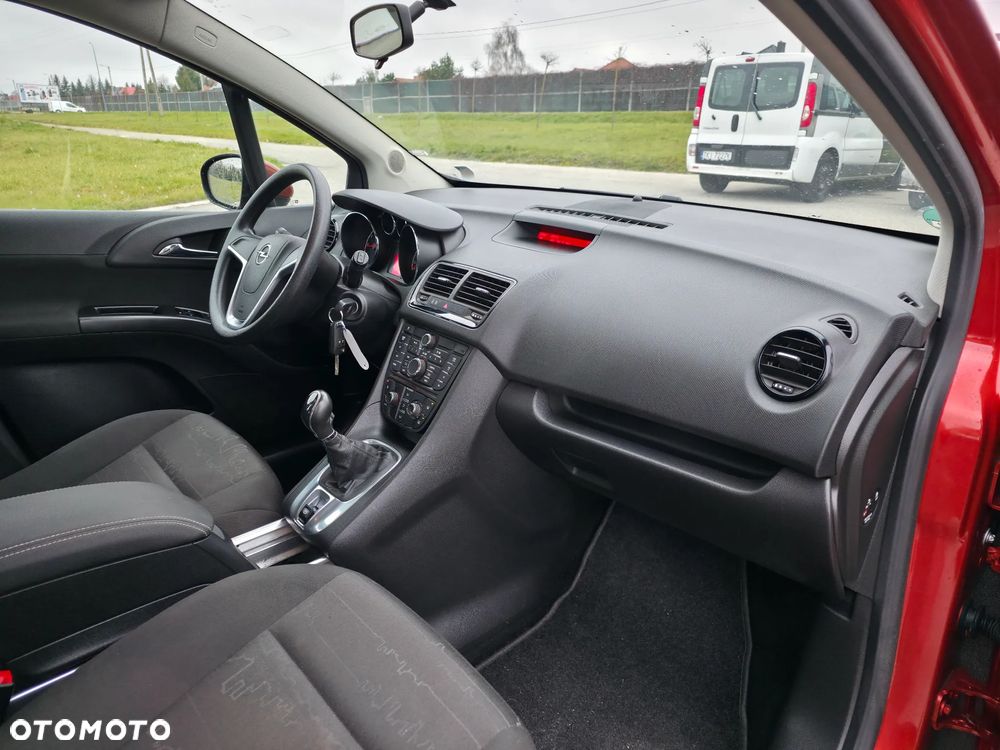 Opel Meriva - 10