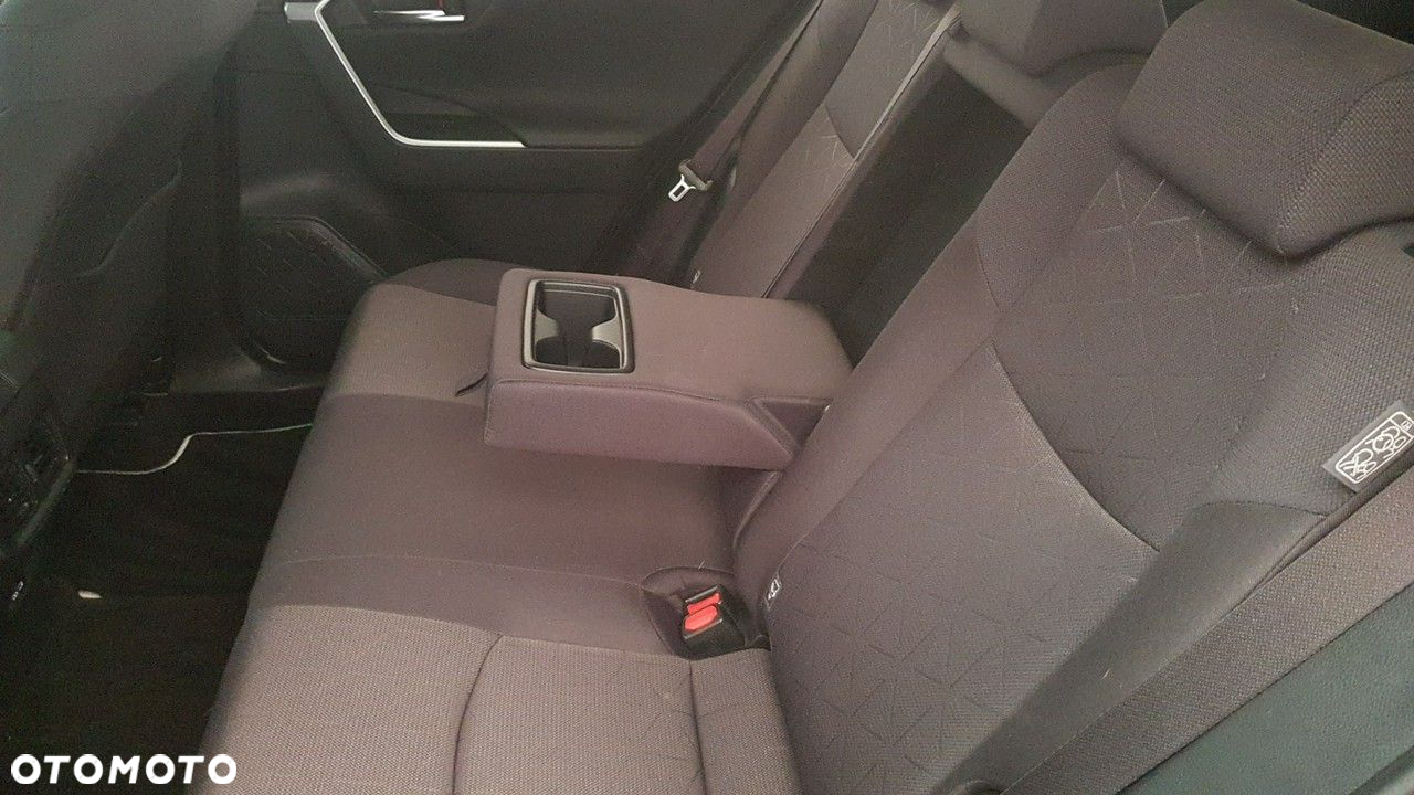 Toyota RAV4 - 18