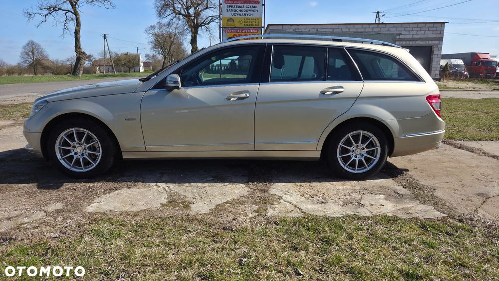 Mercedes-Benz Klasa C 250 CGI BlueEff Avantgarde - 9