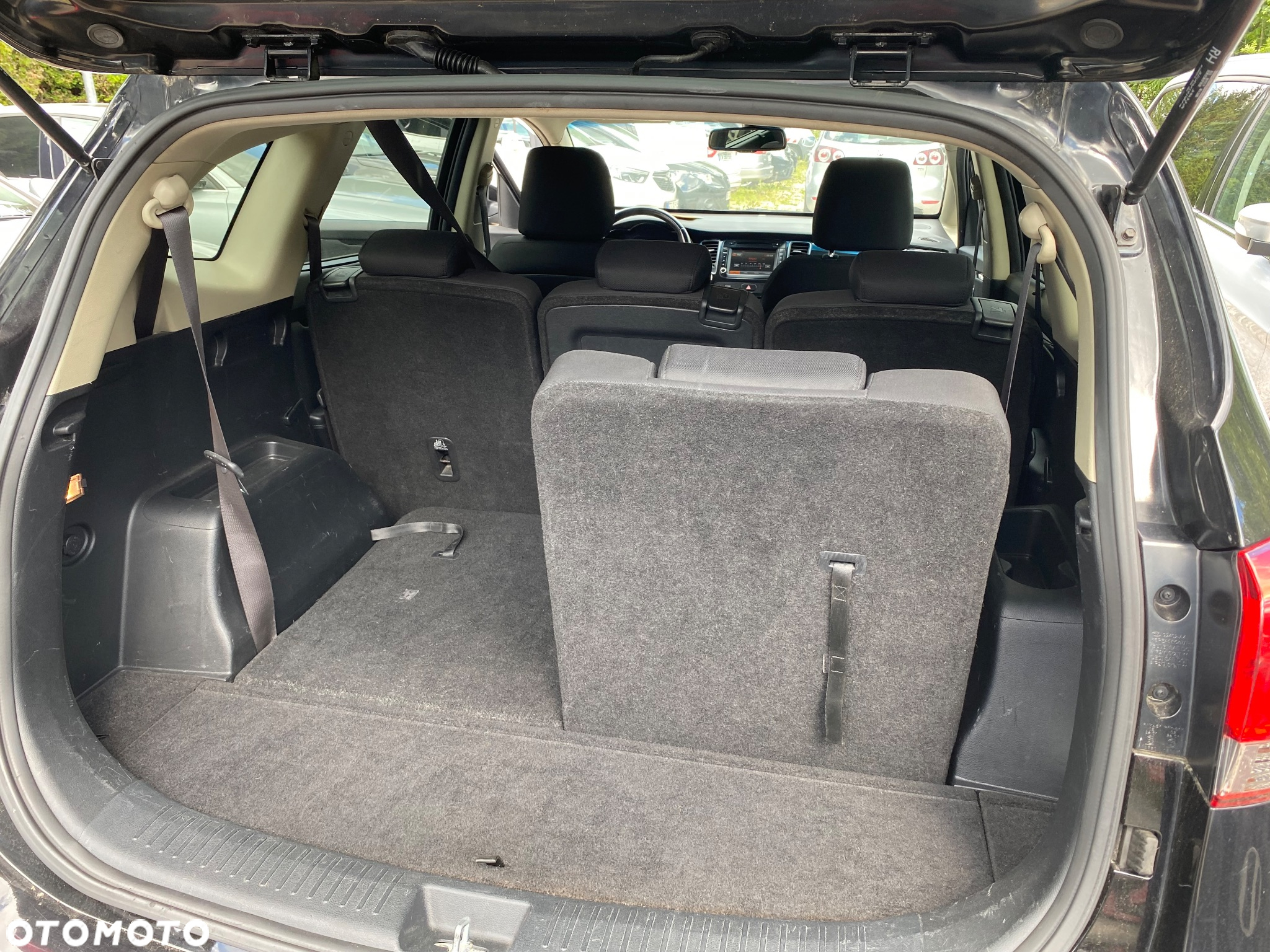 Kia Carens 1.6 GDI Business Line 7os EU6 - 9