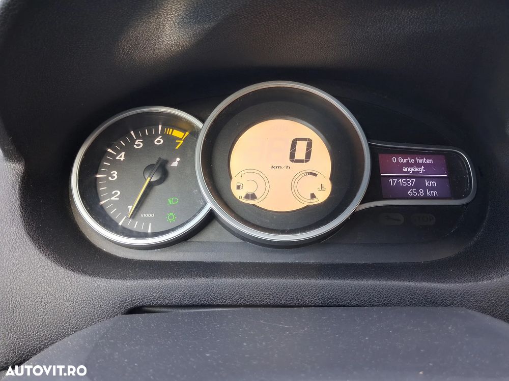 Renault Megane 1.6 16V 110 Paris - 11