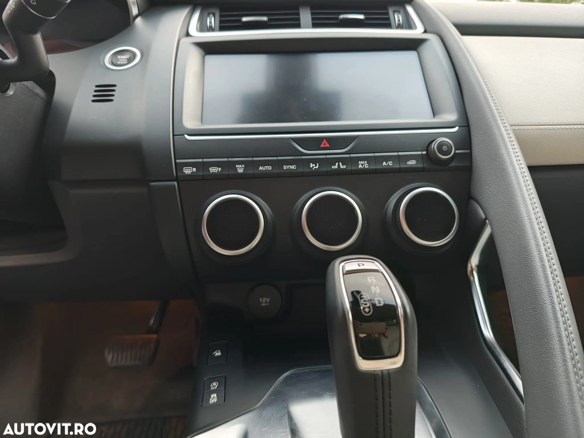 Jaguar E-Pace P200 AWD R-Dynamic SE - 5