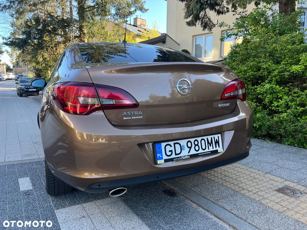 Opel Astra 1.4 T Cosmo S&S - 14